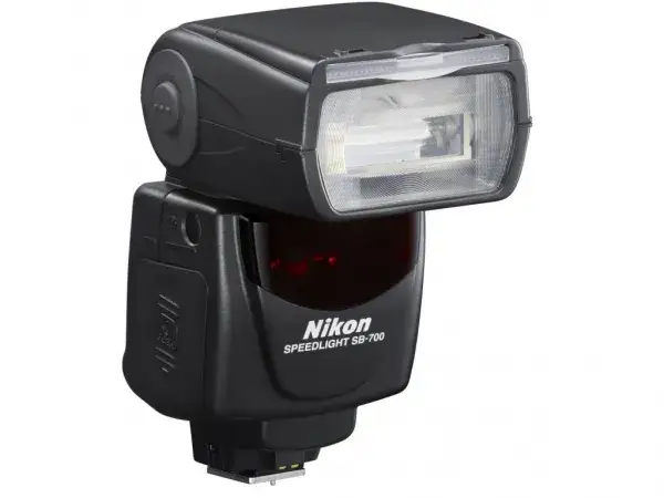 Jak włączyć lampę błyskową w aparacie Nikon i smartfonie łatwo i szybko